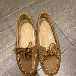 Sperry topsider shoes